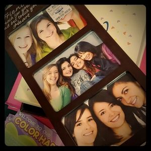 👛3/$10🛍3 Picture Friend Frame